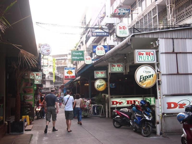 Gemma Sukhumvit Hotel Bangkok Exterior foto